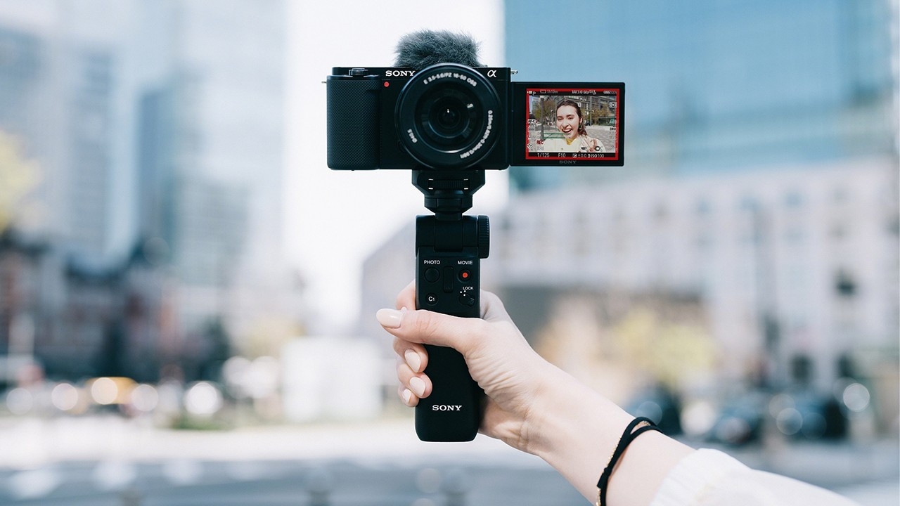 Vlog Nedir Vlog Nasil Cekilir Vlog Neden Cekilir Vlog Cekmek Icin Neler Gerekir Kimler Vlog Cekebilir Haberfokus