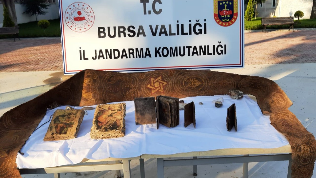 Bursa'da 2000 yıllık tarihi eserler ele geçirildi