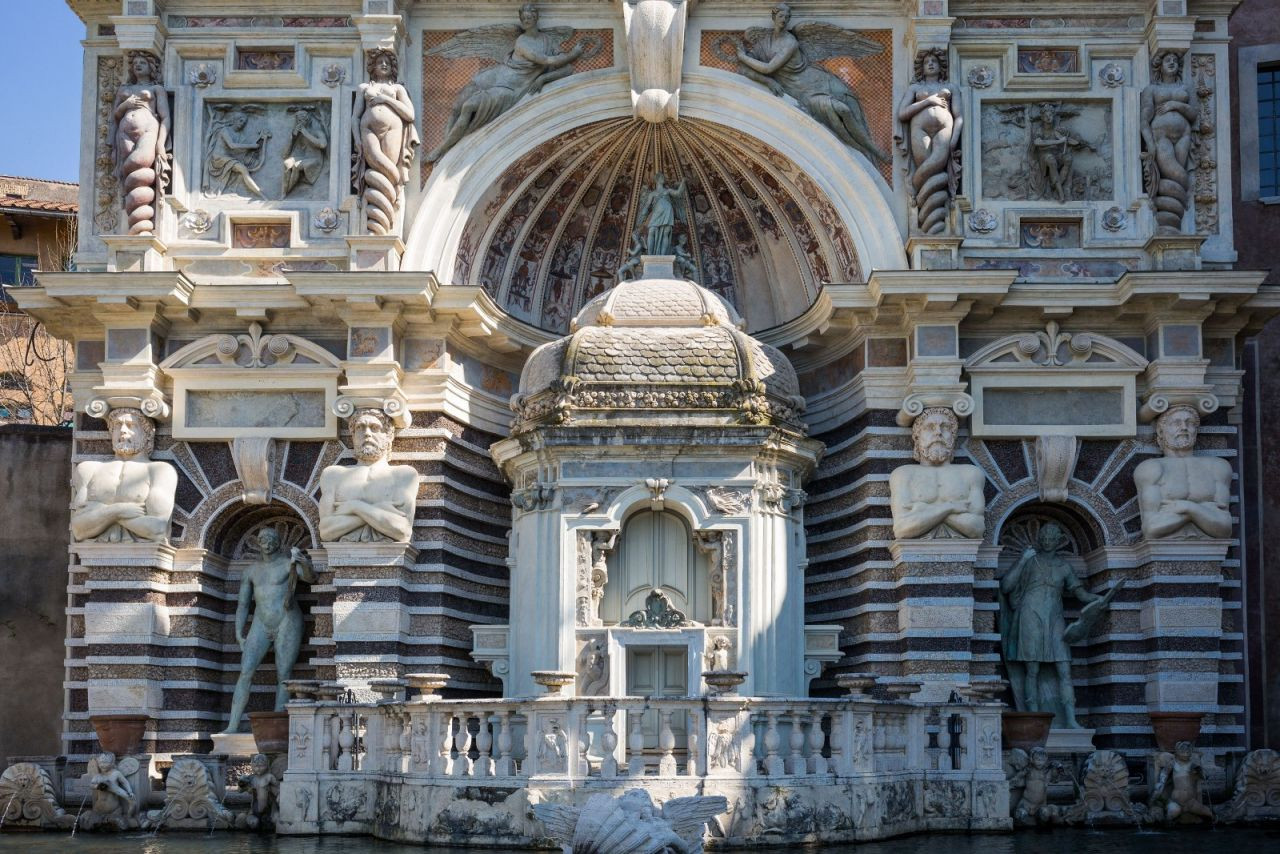 İtalya'nın Rönesans Mirası : Villa D'este - Sayfa 1