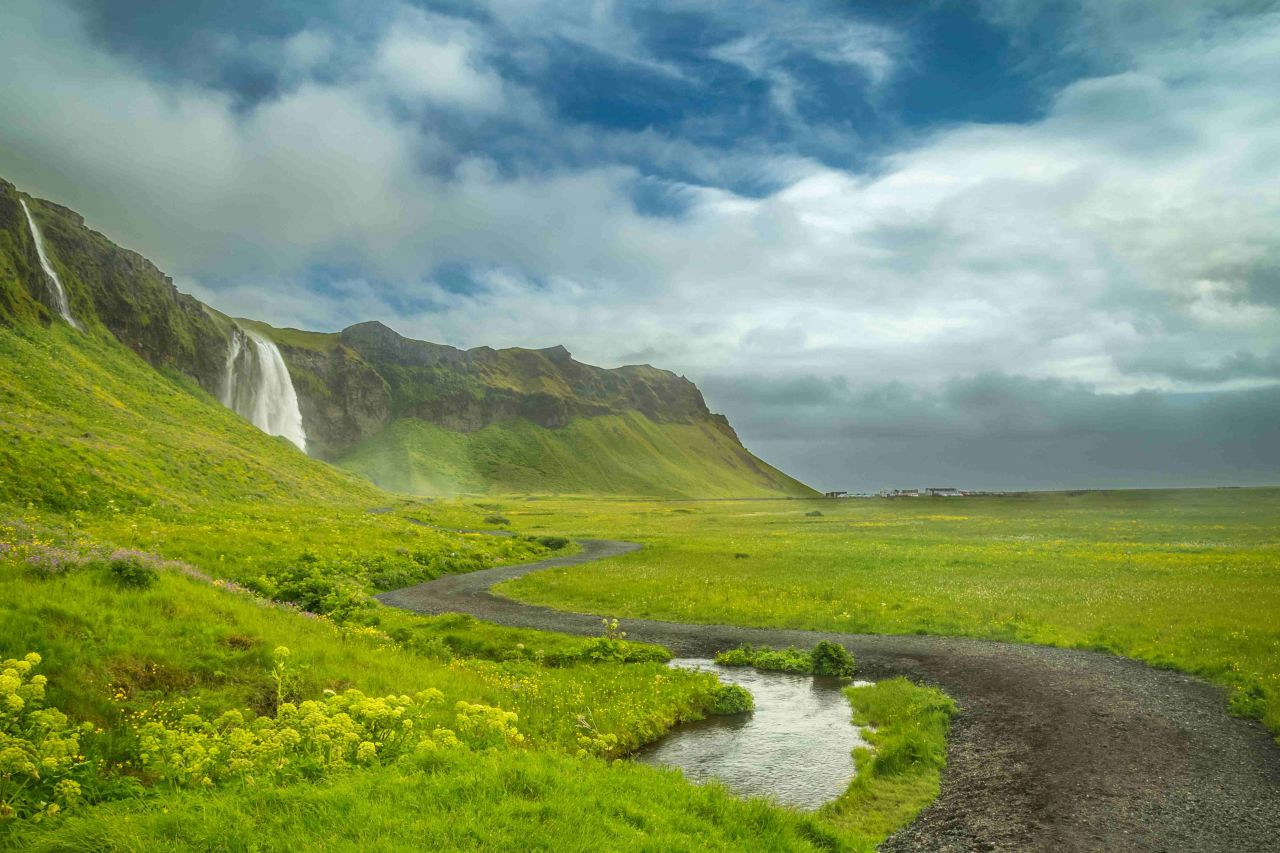 İzlanda'nın En Güzel Şelalesi: Seljalandsfoss - Sayfa 13