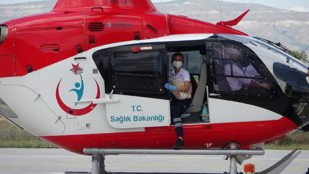 Ambulans helikopter 1 buçuk aylık bebek için havalandı