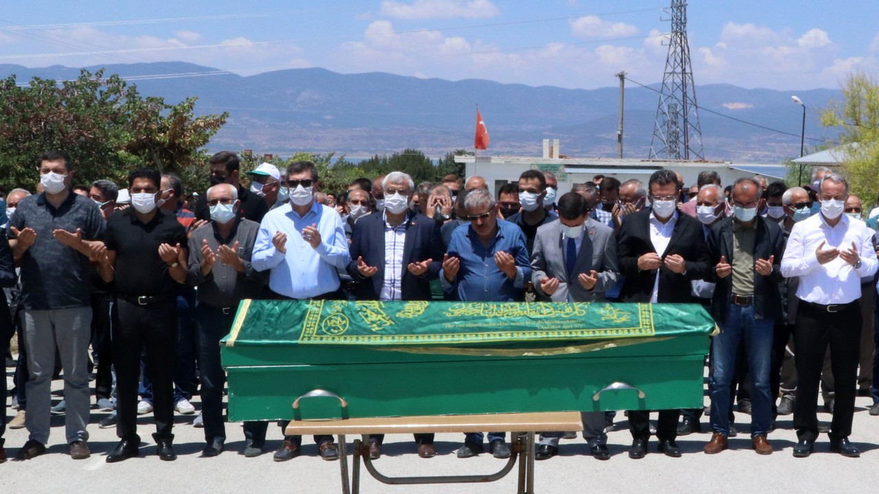 Burdur'da kazada ölen DSİ müdürü Ali Kılcı toprağa verildi