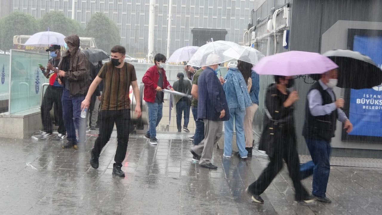 İstanbul’da yağmur etkili olmaya başladı