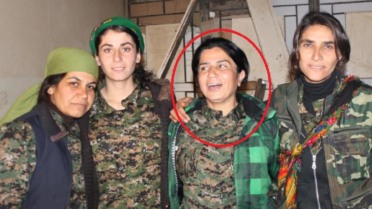 Kayseri'de yakalanan PKK'nın kadın sorumlusunun örgüt fotoğrafları ortaya çıktı