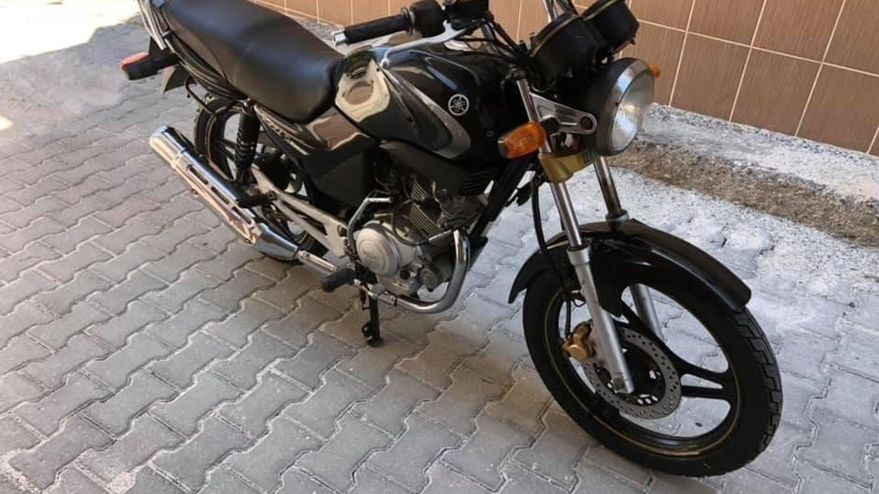 Jandarma çalıntı motosikletle geçen şahsı yakaladı