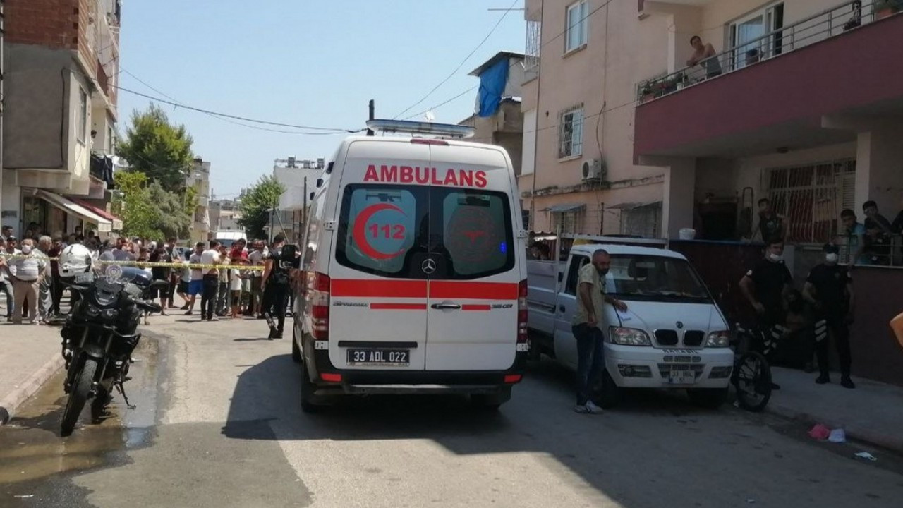 Mersin'de iş yeri yangını: 2 ölü