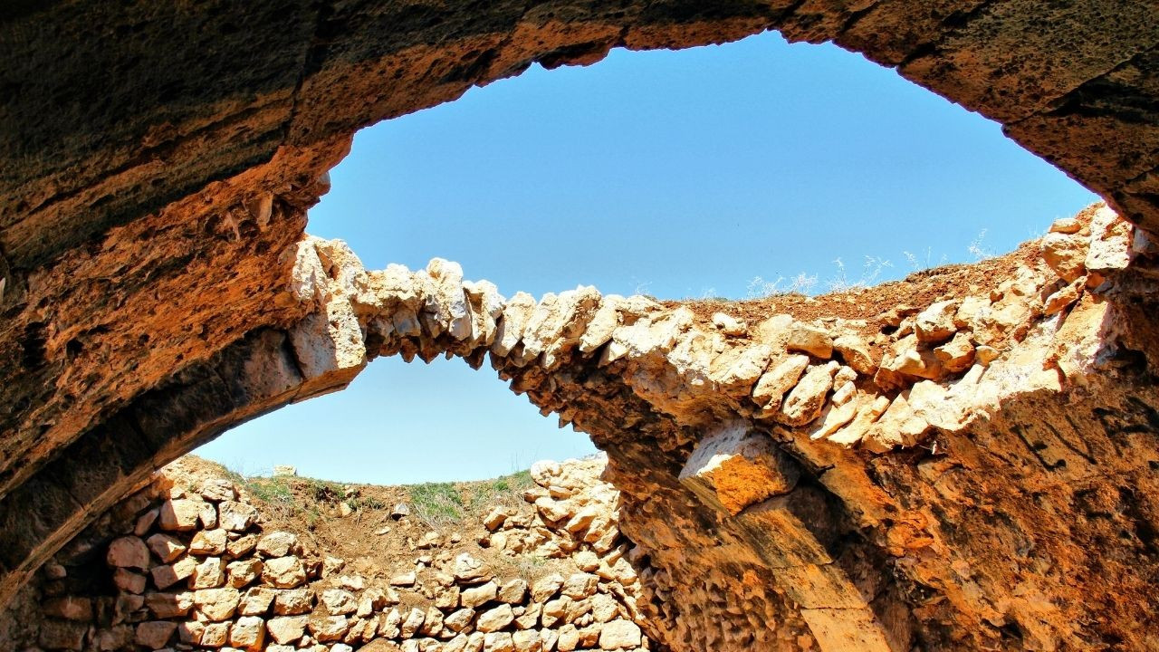 Tarihi İpek Yolu üzerindeki "Kuruhan" restore edilmeyi bekliyor