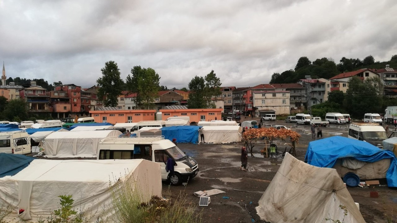 Zonguldak’ta mevsimlik tarım işçilerinin çadırları sular altında kaldı