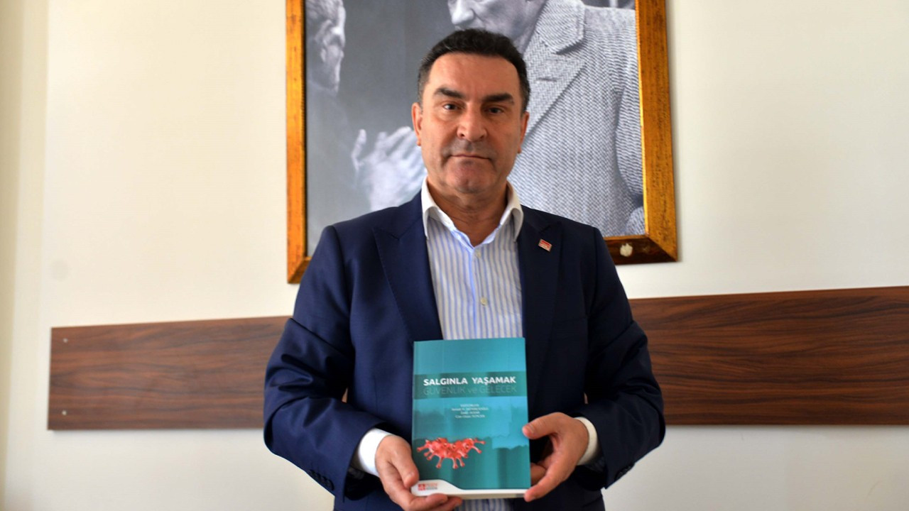 Türkiye'nin salgınla mücadelesi kitap oluyor!