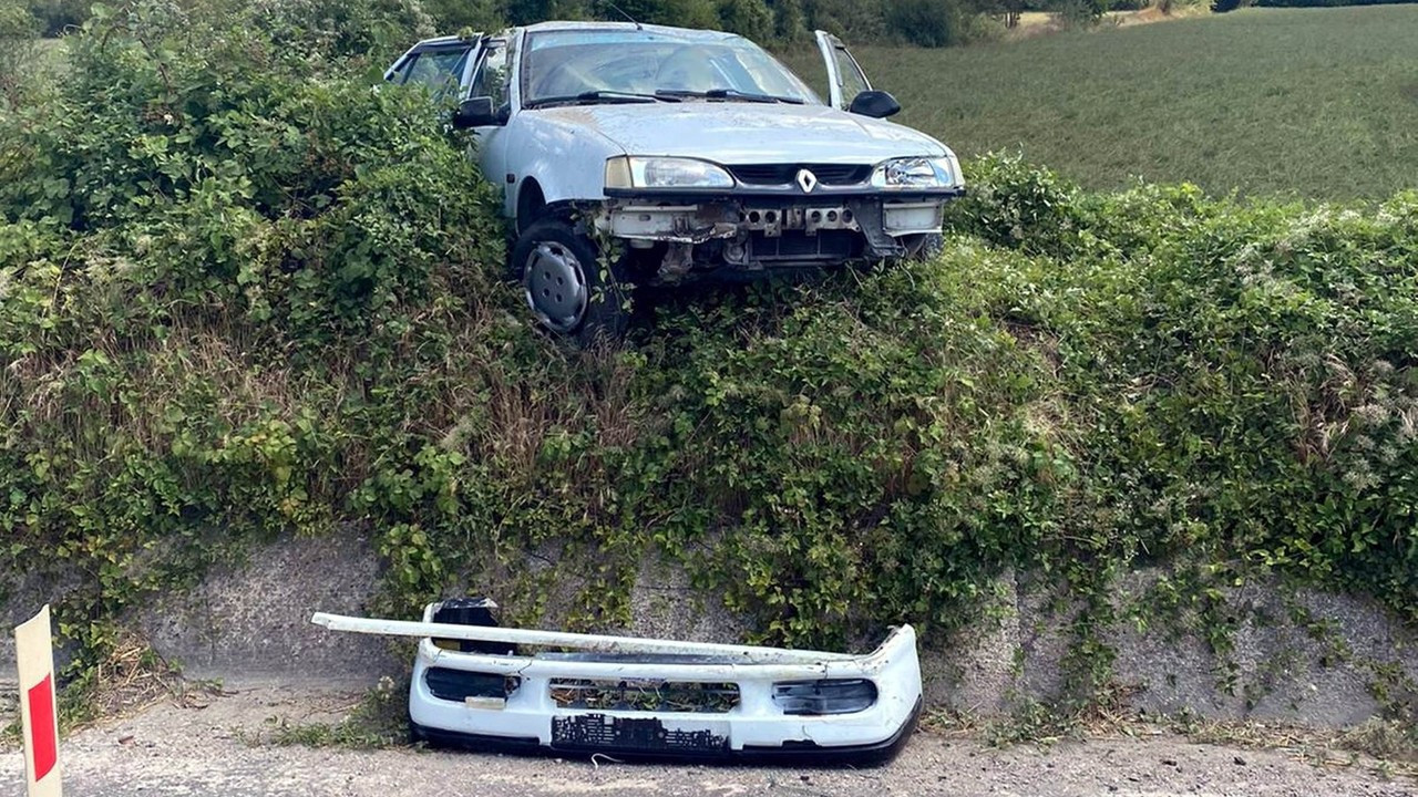 Samsun’da otomobil yoldan çıktı: 1 yaralı