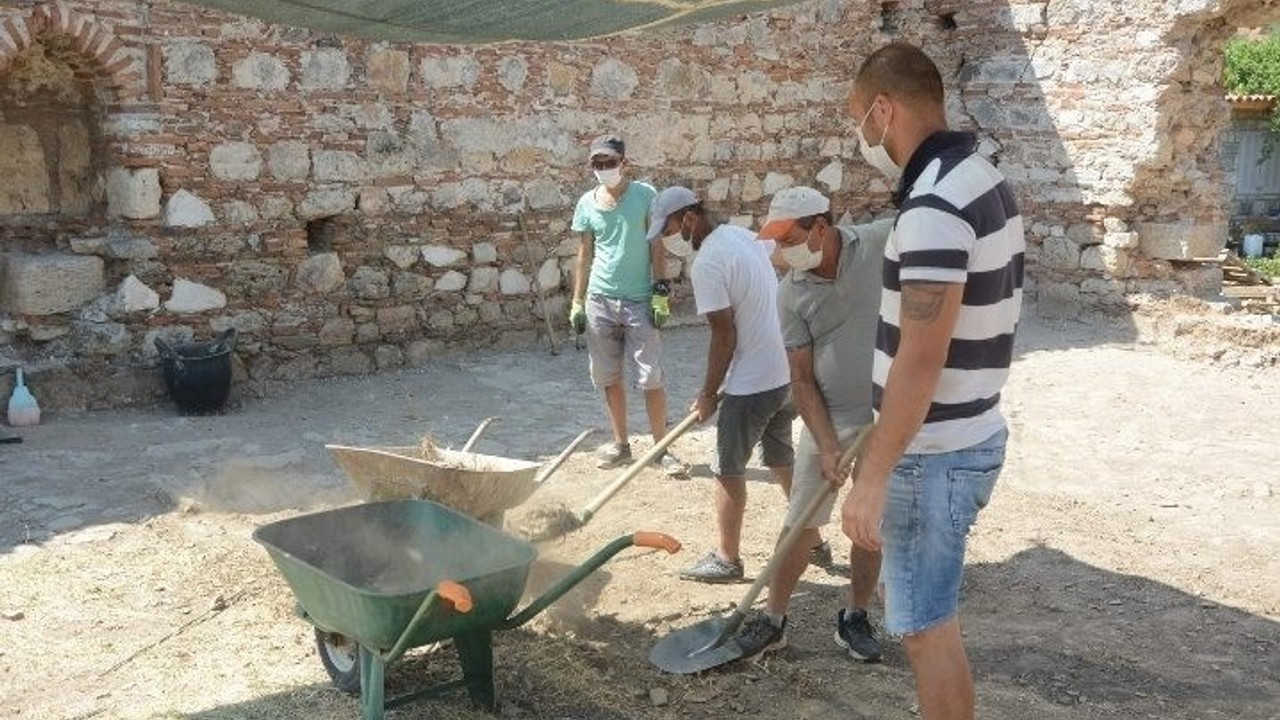 2 bin yıllık tarihi camii gün yüzüne çıkarılıyor