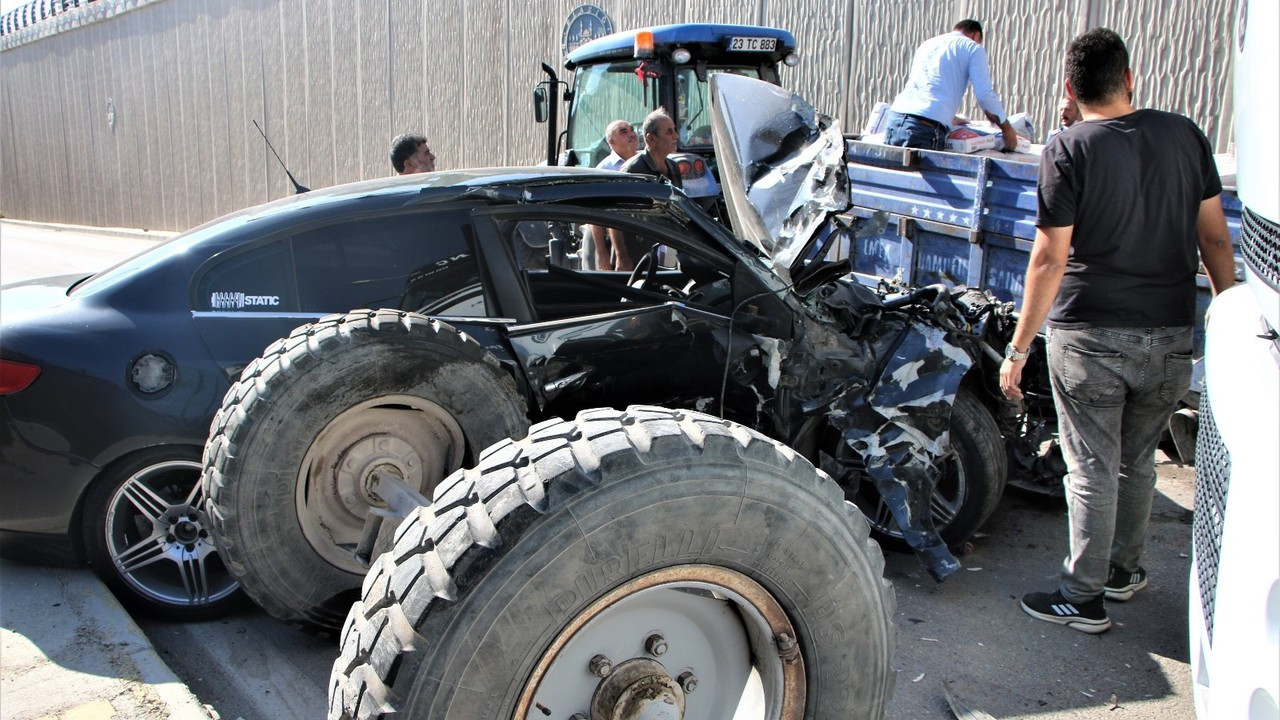 Elazığ’da trafik kazası: 4 yaralı