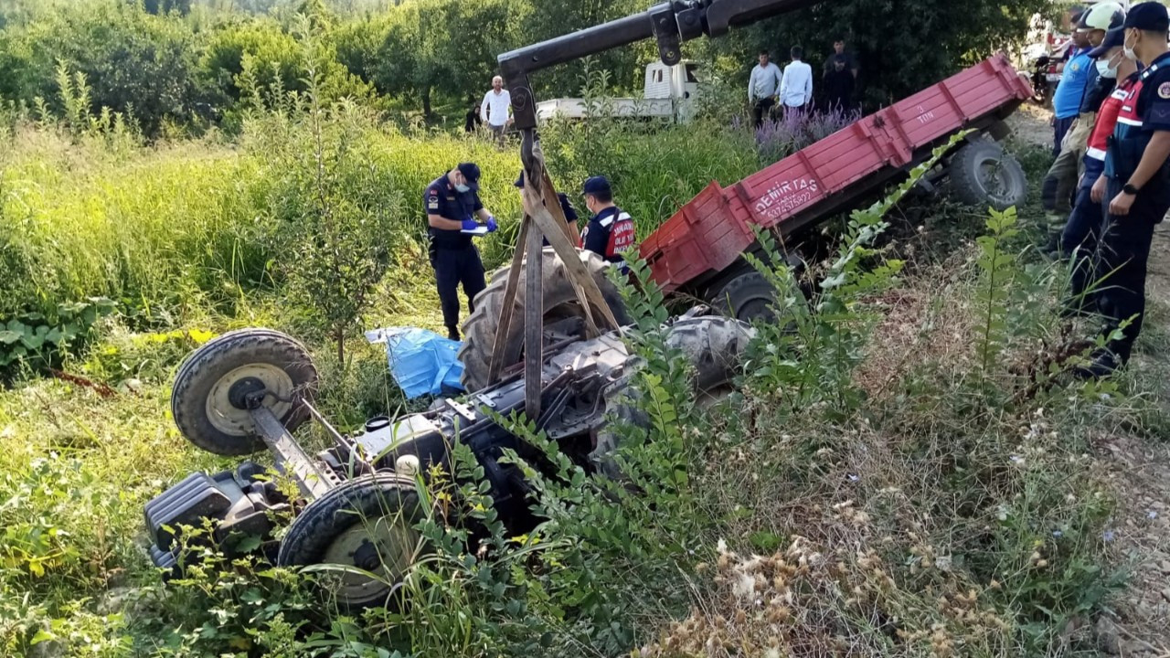 Bursa'da 17 yaşındaki genç traktörün altında kalarak can verdi