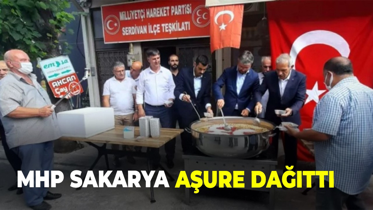 MHP Sakarya aşure dağıttı