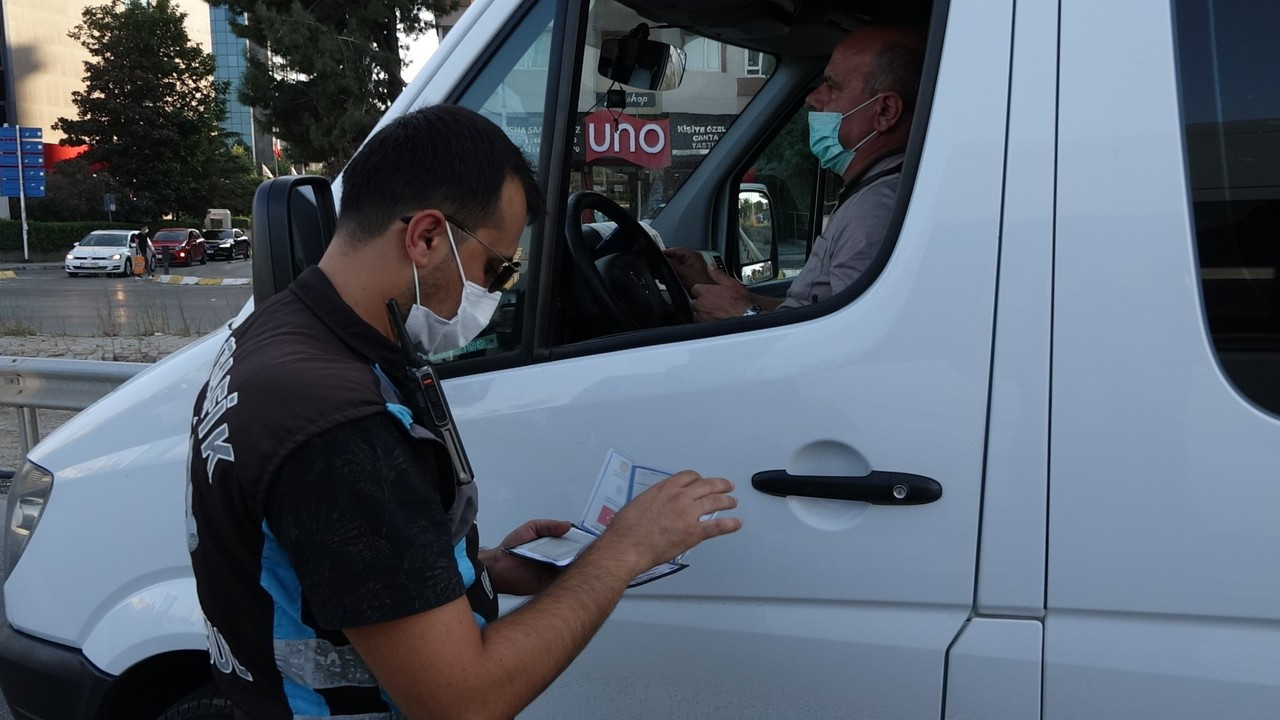 İstanbul'da çakarlı araç denetimi