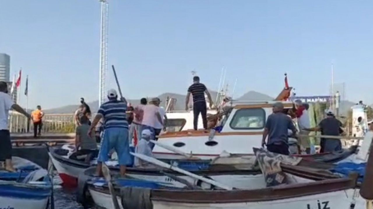 Sahil Güvenlik botu ile çarpışan tekne battı: 5 yaralı