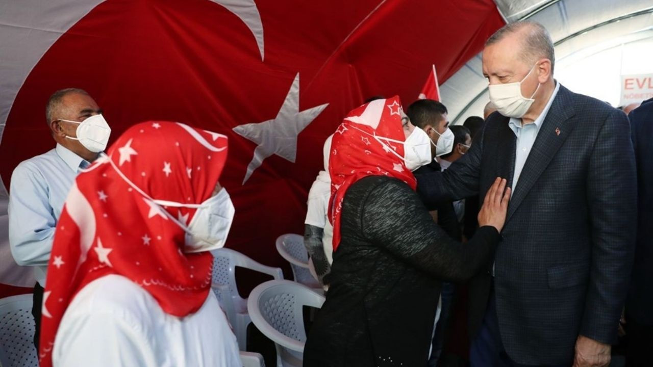 Cumhurbaşkanı Erdoğan'dan Diyarbakır annelerine selam