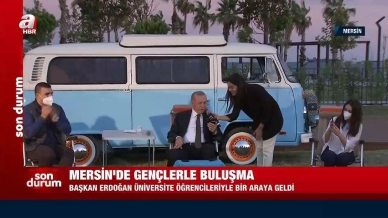 Cumhurbaşkanı Erdoğan 'Ah Yalan Dünya' türküsüne eşlik etti