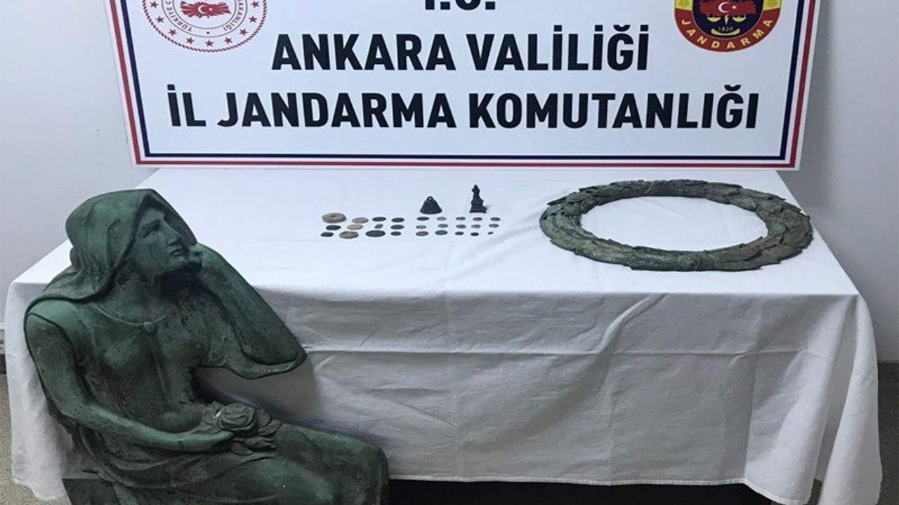 Ankara İl Jandarma Komutanlığından tarihi eser kaçakçılarına operasyon