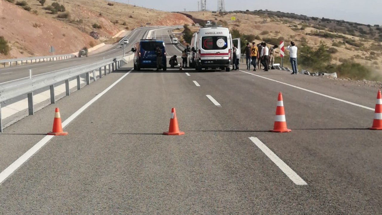 Kazada yaralanıp, ambulans helikopterle hastaneye ulaştırıldılar