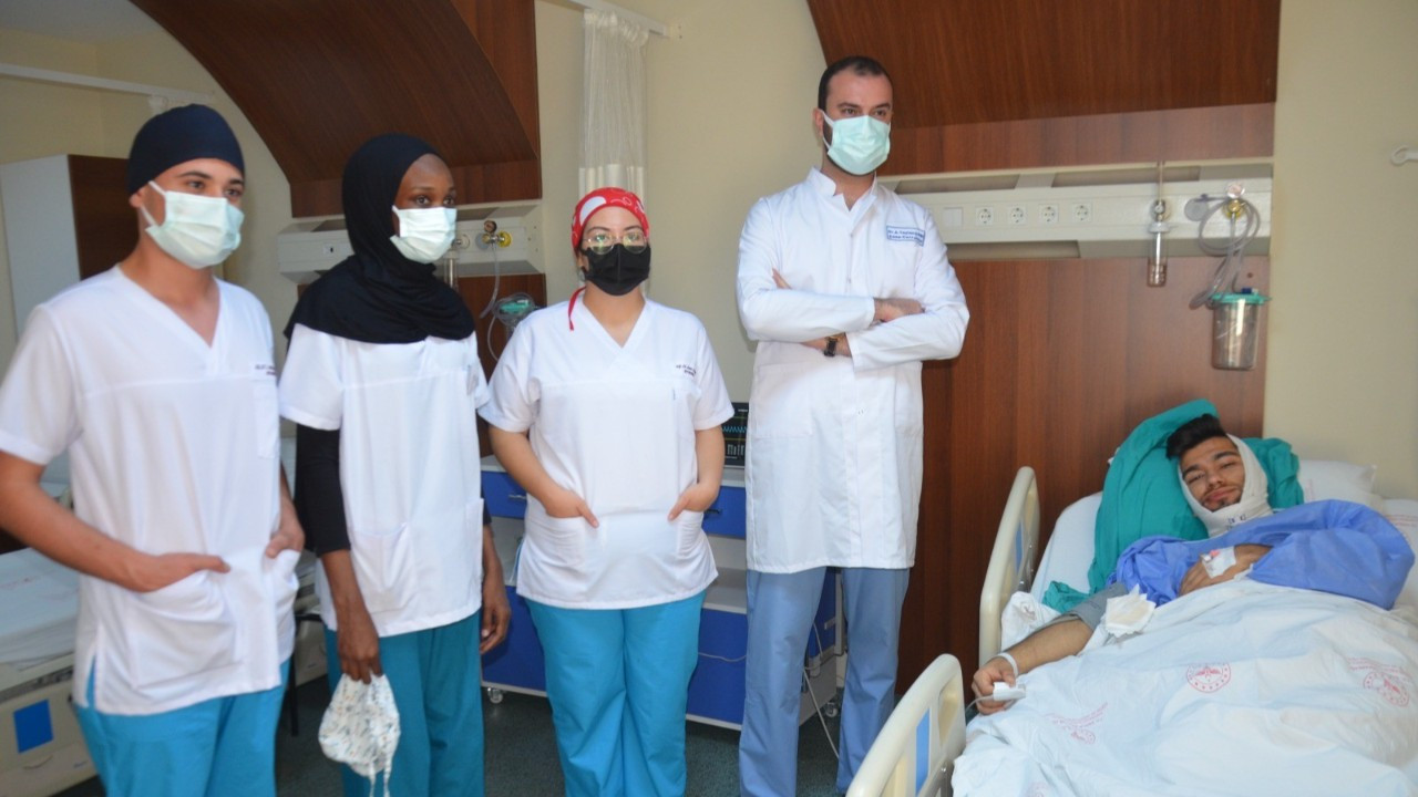 Ağız ve Diş Sağlığı Eğitim ve Araştırma Hastanesi’nde ilk defa kist operasyonu gerçekleştirildi