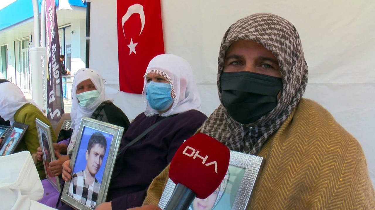 Muş'ta evlat nöbetindeki anne: Demirtaş'ın cezaevinden çıkmasını istemiyorum