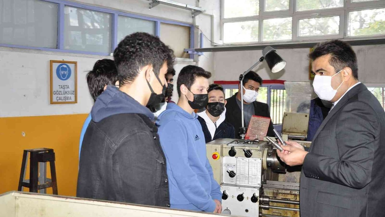 Safranbolu’da öğrenciler geleceğe güçlü hazırlanıyor