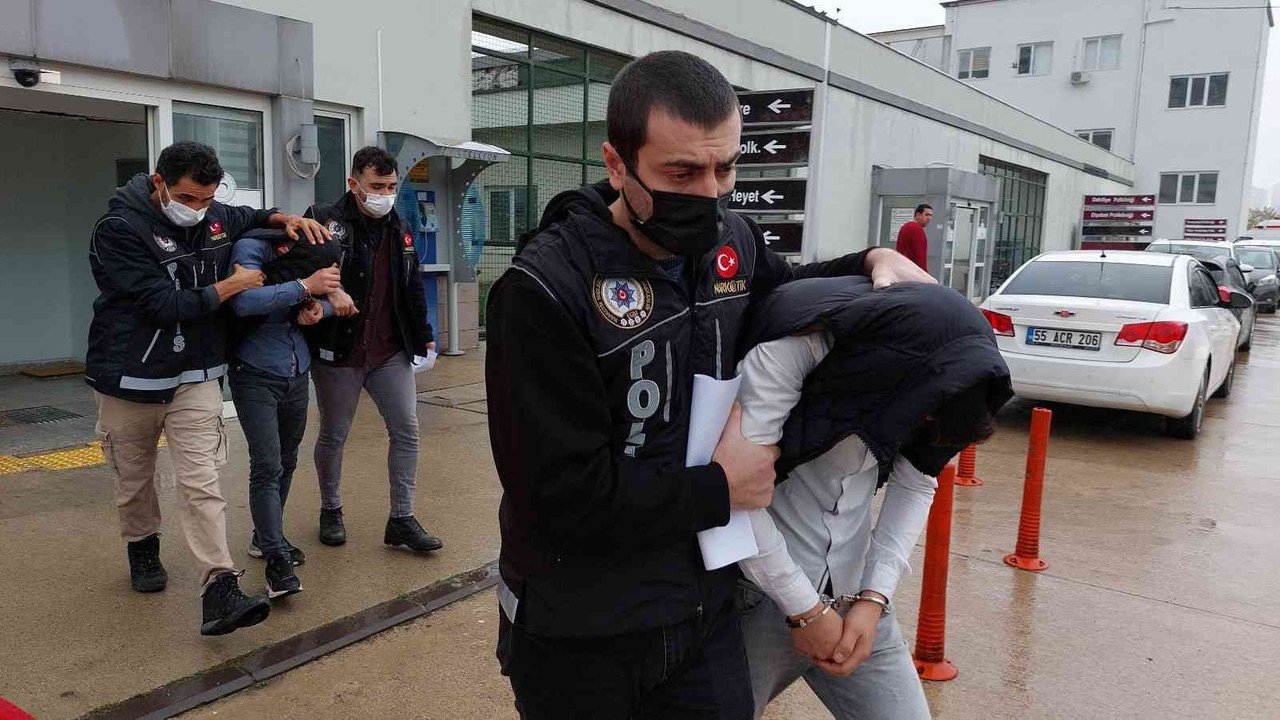 Samsun’daki uyuşturucu operasyonunda 2 kişi adli kontrolle serbest