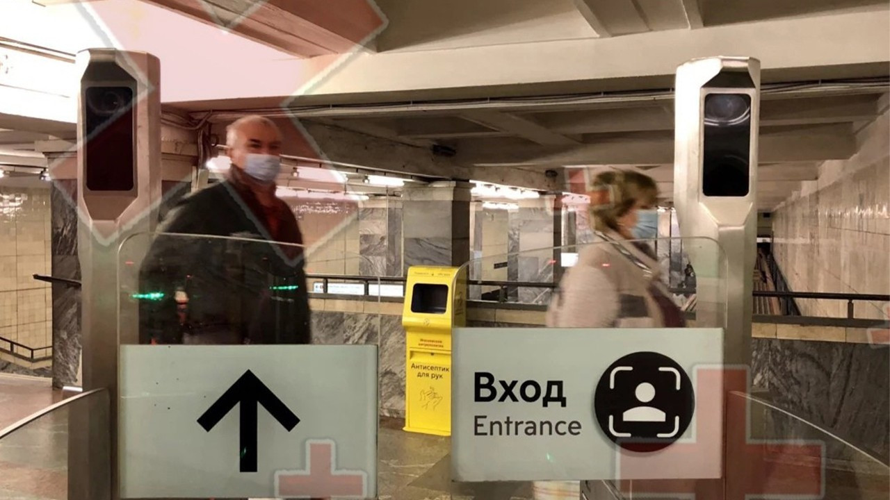 Moskova metrosunda "yüz tanıma sistemiyle ödeme" dönemi