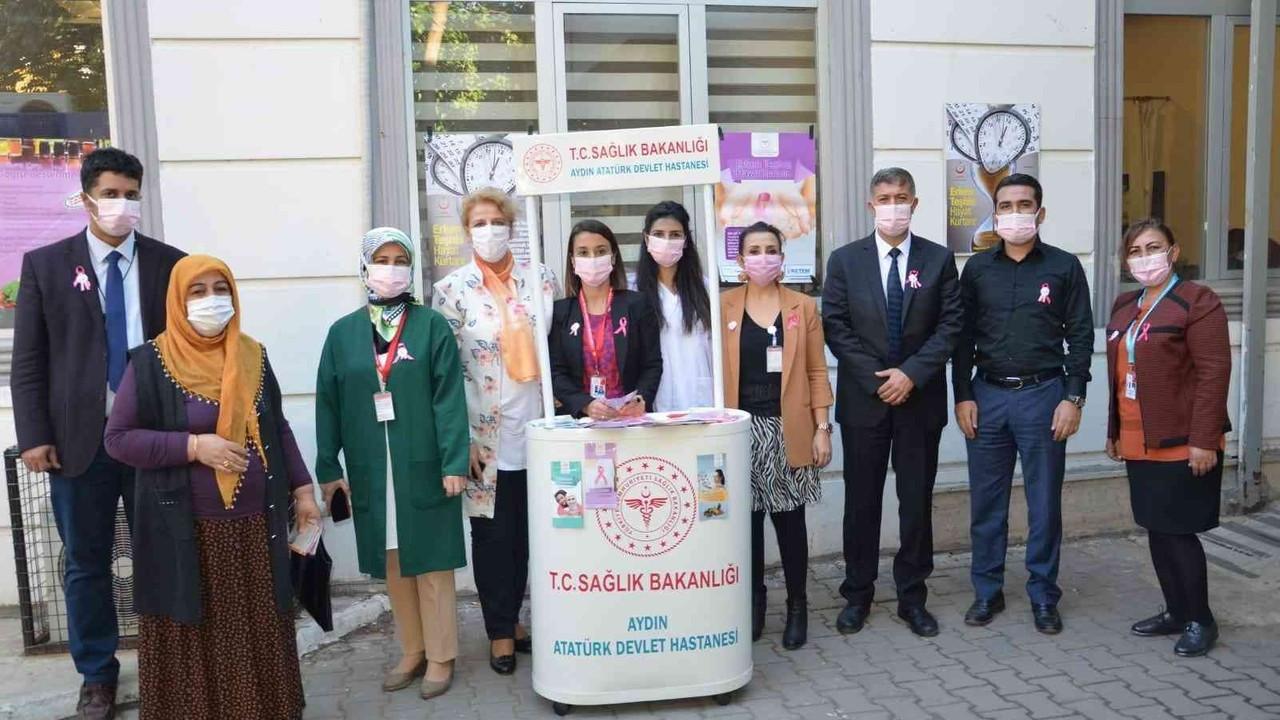 Aydın Atatürk Devlet Hastanesi’nde meme kanserine dikkat çekildi