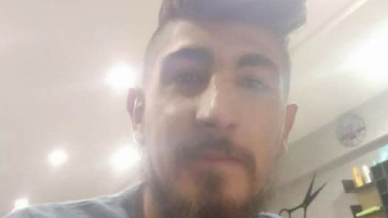 İş makinesine çarpan motosikletin sürücüsü öldü