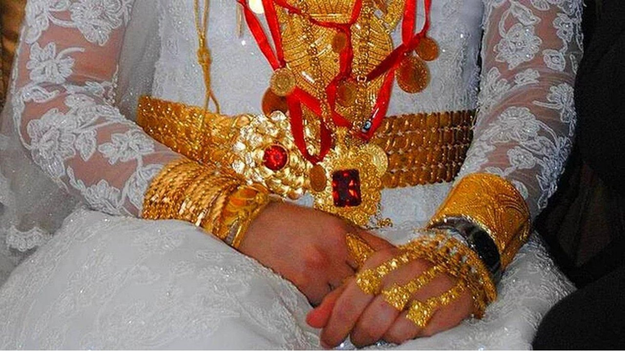 Düğünlerde 50 bin liranın üzerinde altın takılmayacak