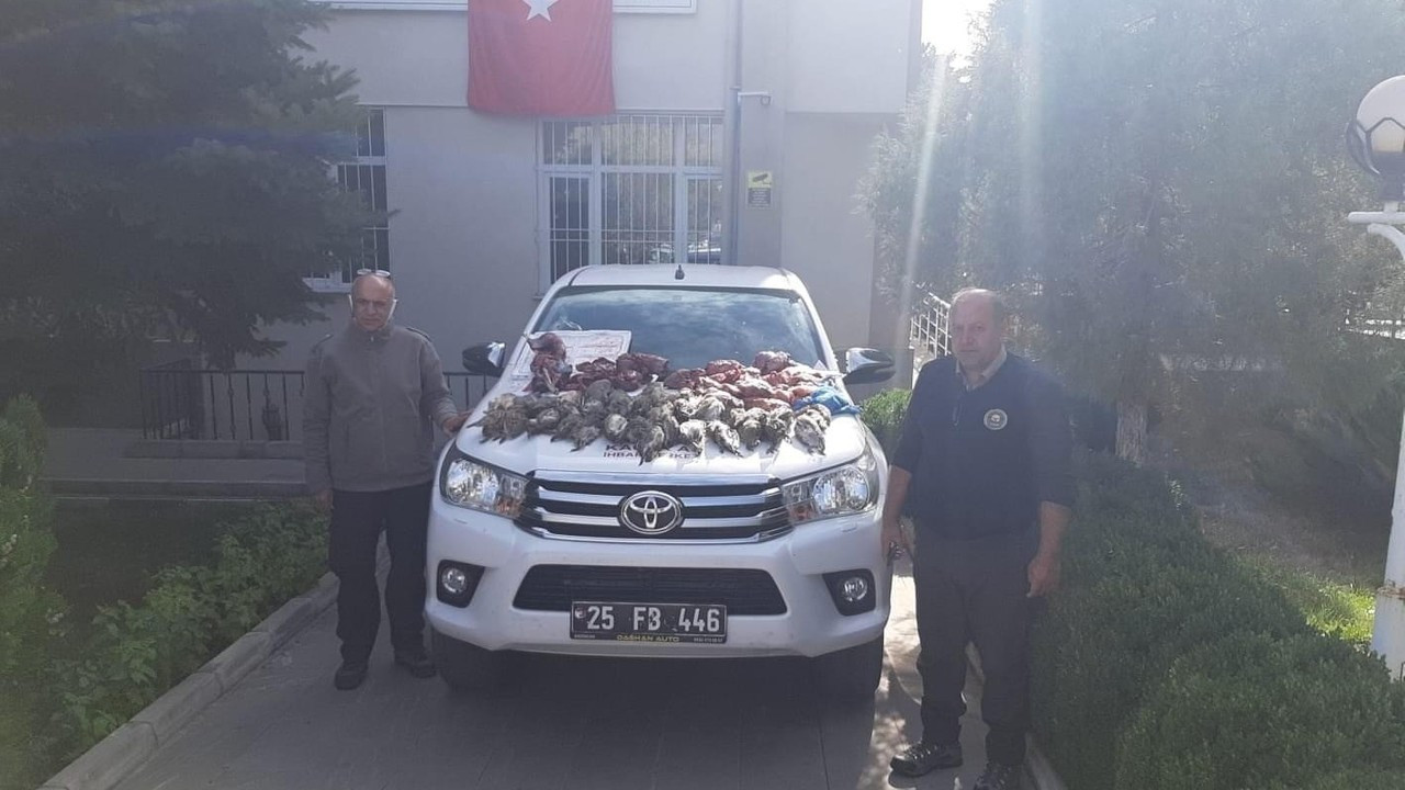 Erzincan’da kaçak avcılar polis ekiplerince yakalandı