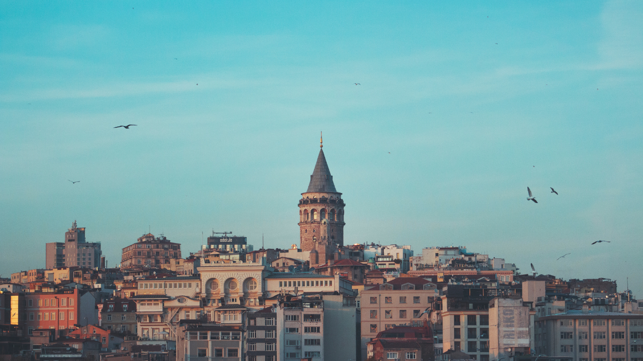 İstanbul’un siluetini oluşturan yapı: Galata Kulesi - Sayfa 2