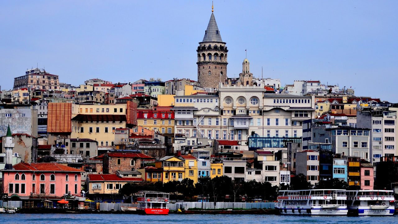 İstanbul’un siluetini oluşturan yapı: Galata Kulesi - Sayfa 3