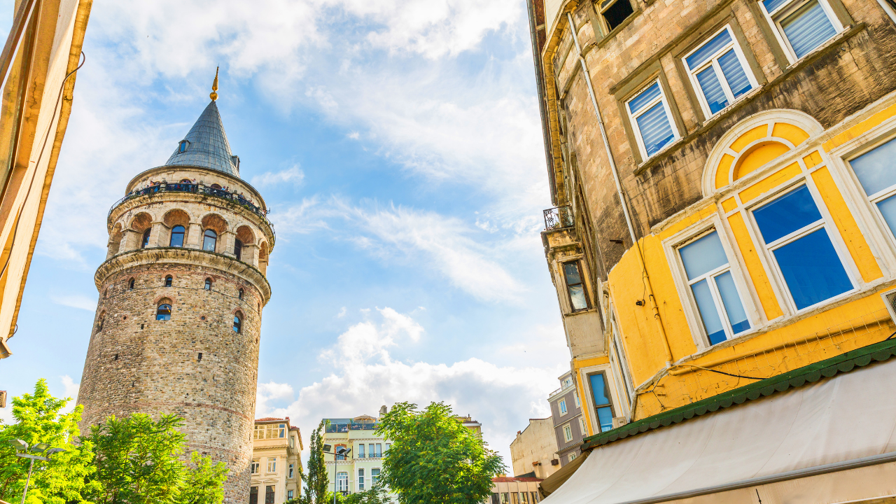 İstanbul’un siluetini oluşturan yapı: Galata Kulesi - Sayfa 6