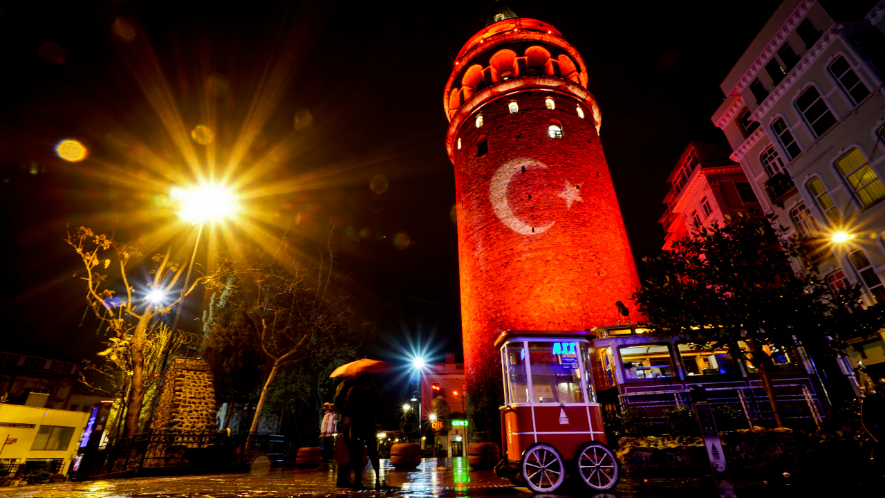 İstanbul’un siluetini oluşturan yapı: Galata Kulesi - Sayfa 7