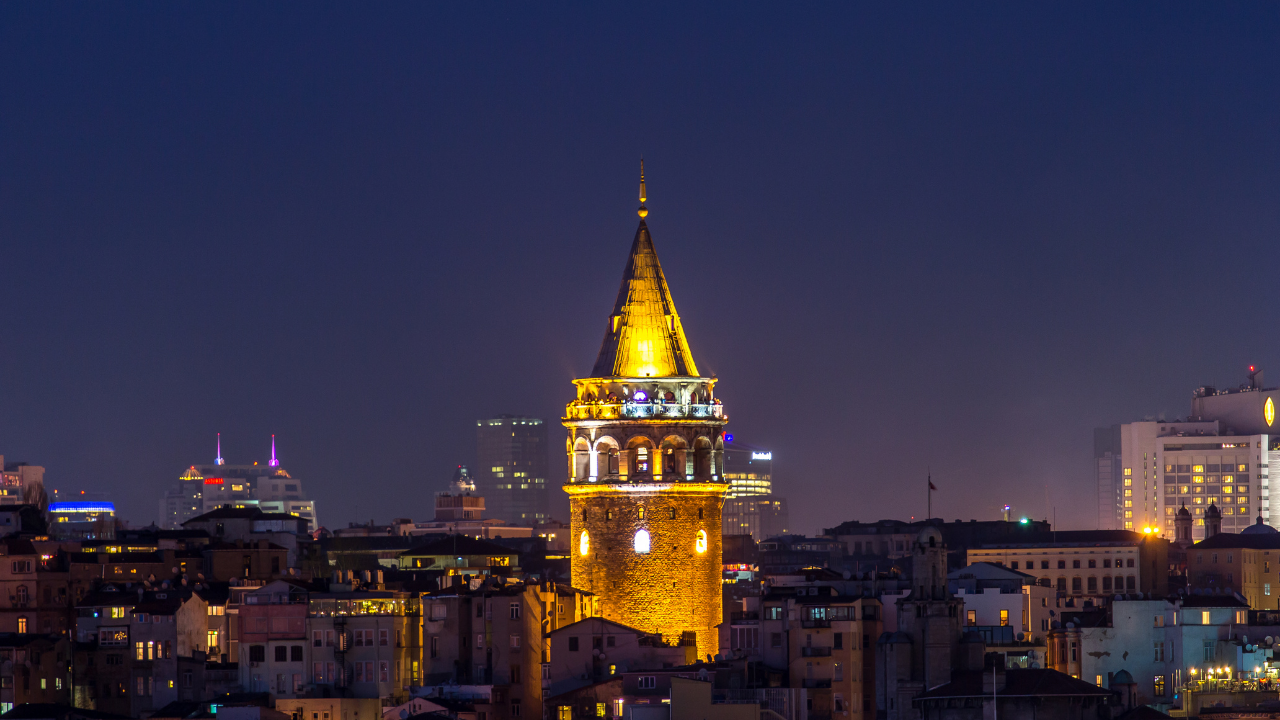 İstanbul’un siluetini oluşturan yapı: Galata Kulesi - Sayfa 8