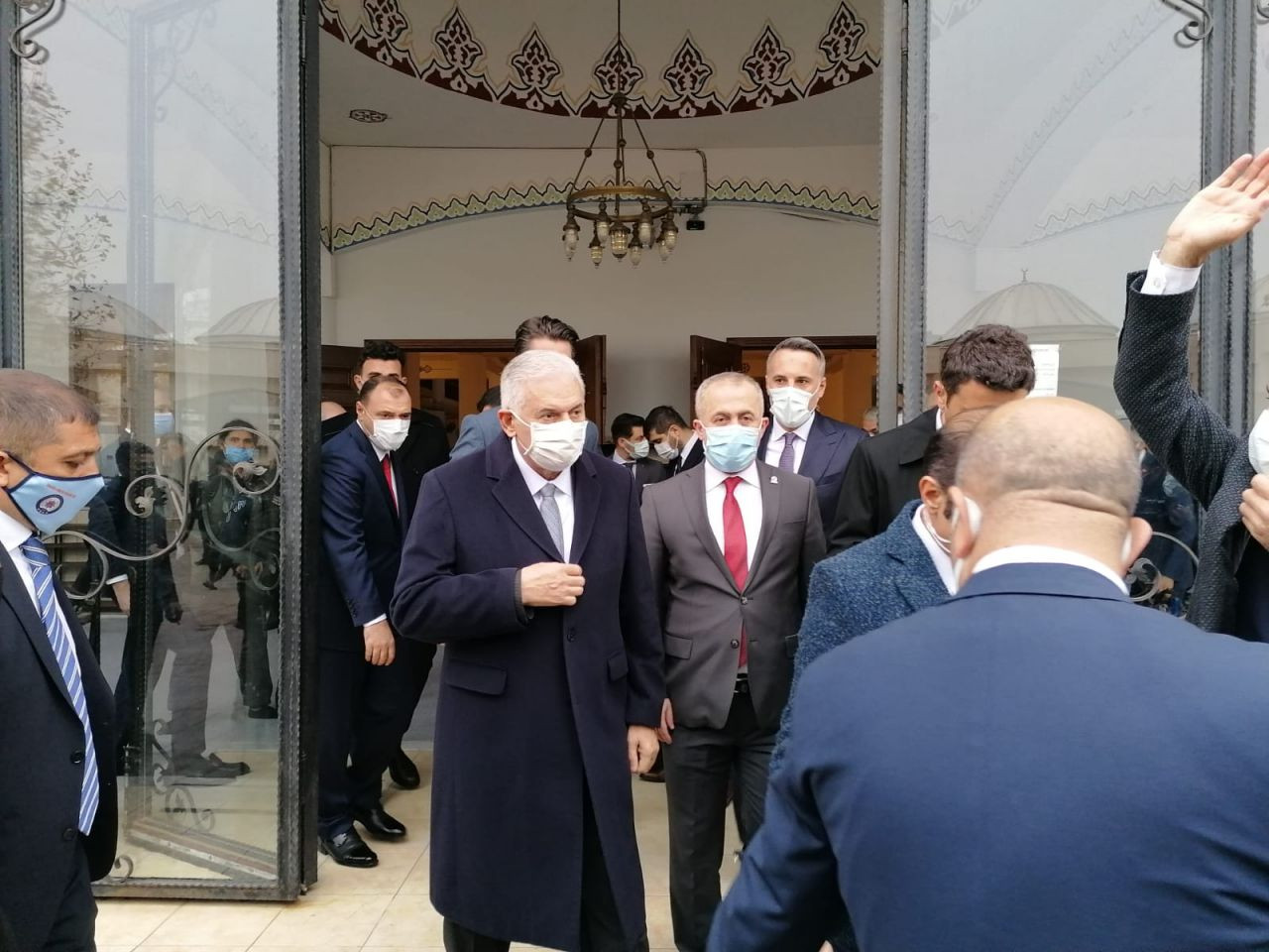Binali Yıldırım Sakarya Üniversitesi öğrencileriyle bir araya geldi - Sayfa 1