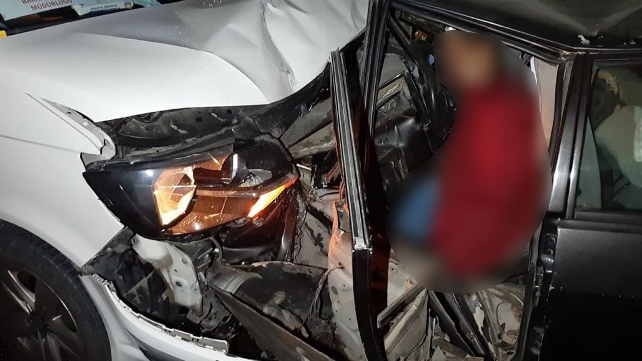 Manisa’da feci kaza: 2 ölü, 5 yaralı