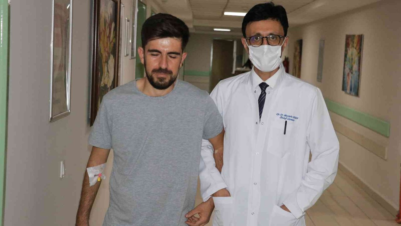 Böbreğinden 3 santimlik tümör çıkarıldı