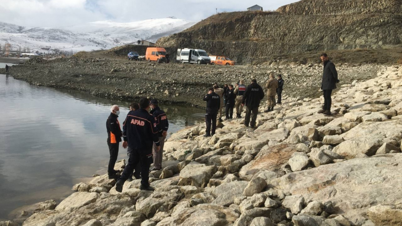 Bayburt'ta kayıp genç adamın cesedi Demirözü Barajında bulundu