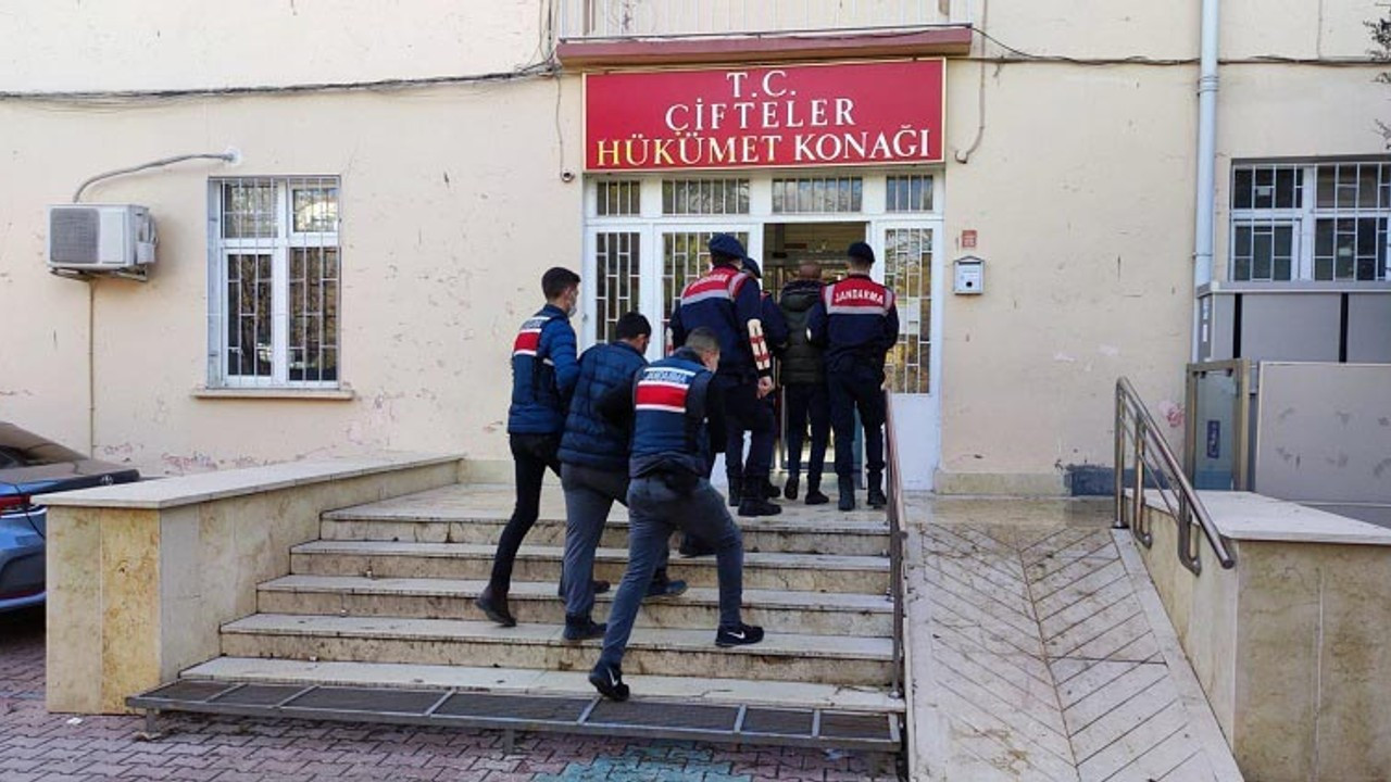 Eskişehir'de 10 bin liralık kablo hırsızlığına 3 tutuklama