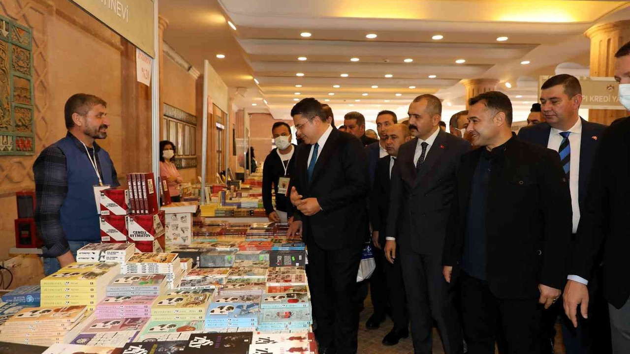 3. Alanya Kitap Günleri’ne ziyaretçi akını