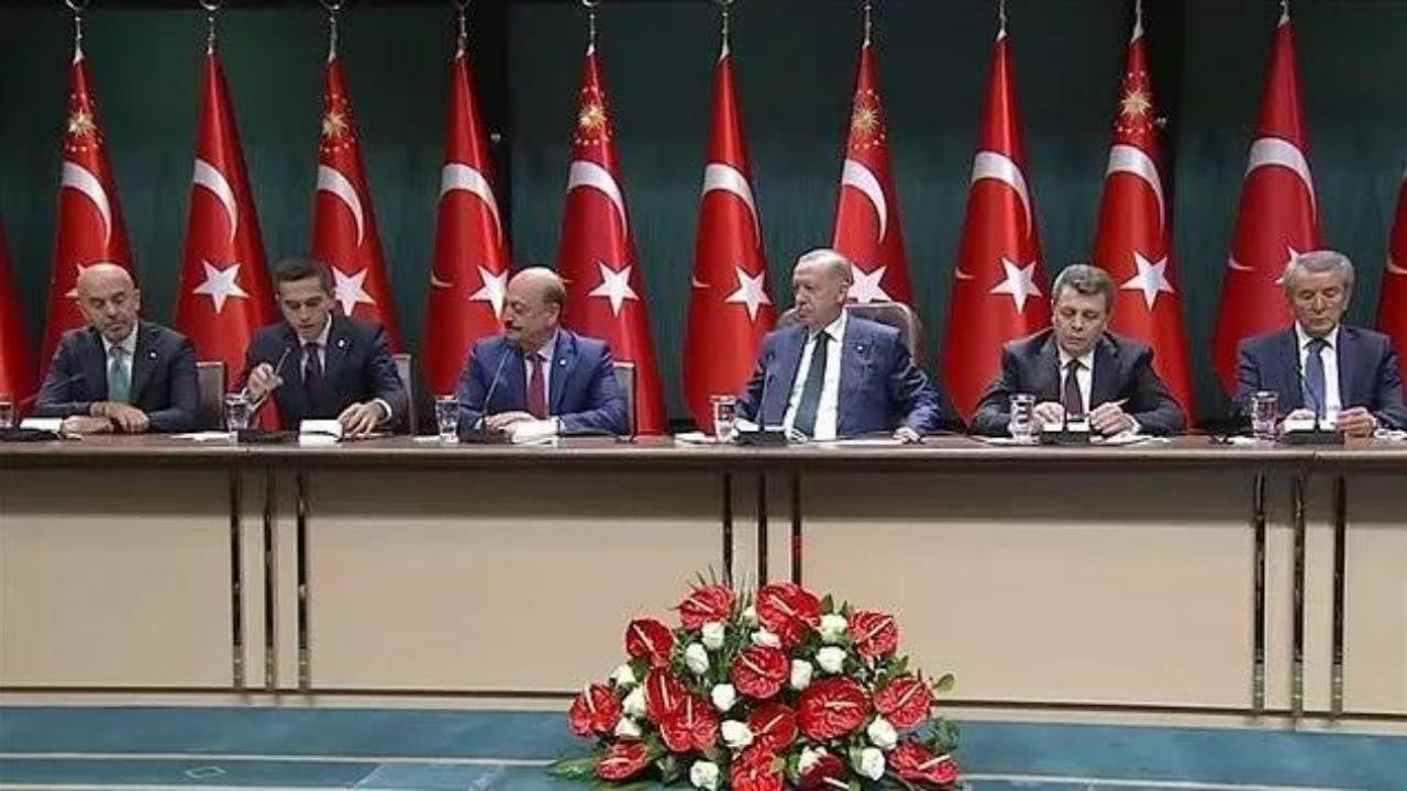 Asgari Ücret Açıklandı: 2022 Asgari Ücret Ne Kadar Oldu, Kaç TL?