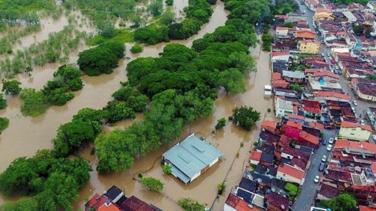 Brezilya'da felaket! Onlarca kent sular altında kaldı