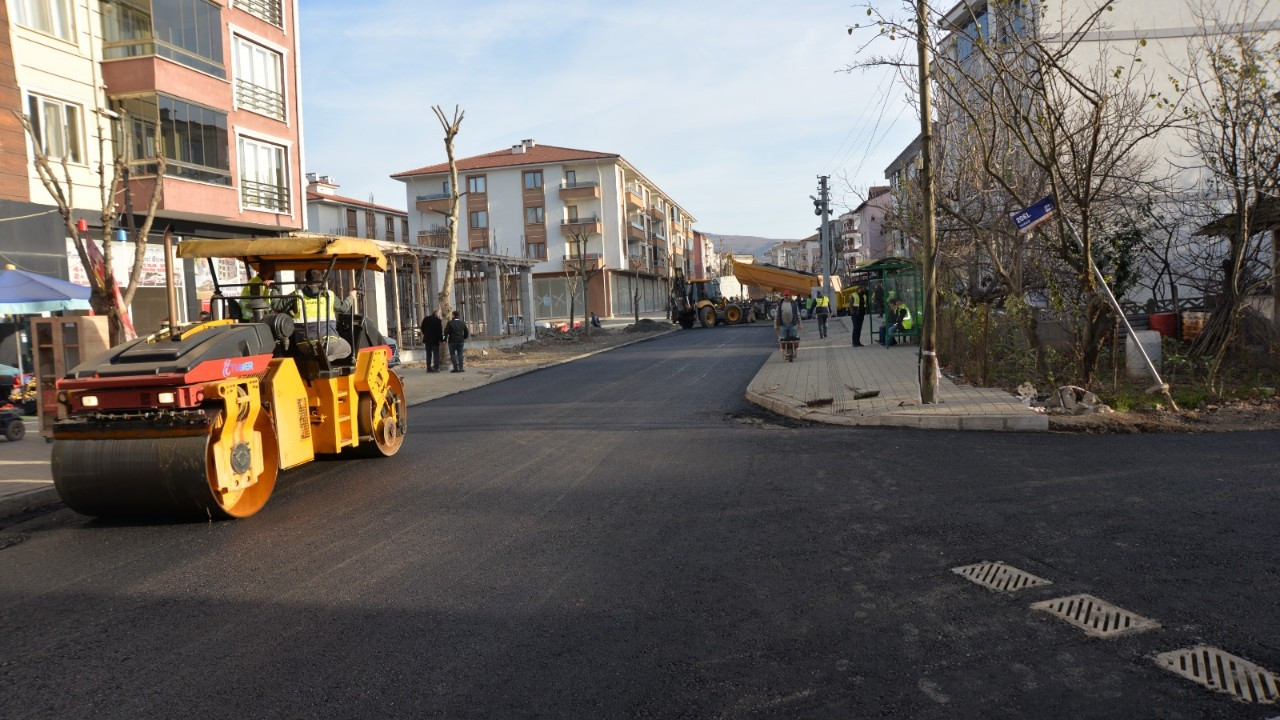 BEŞTEPELER’DE ASFALT ÇALIŞMASI BAŞLADI