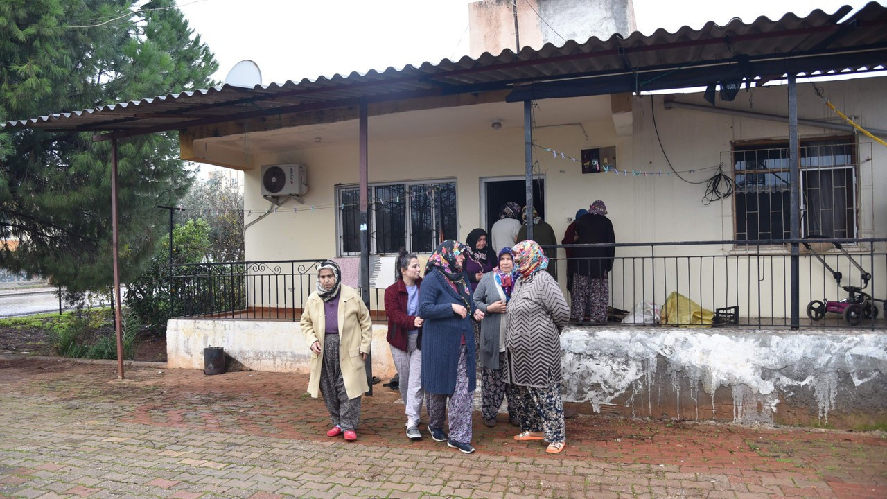 Hava değişimine gelen asker, ailesinin evini yaktı