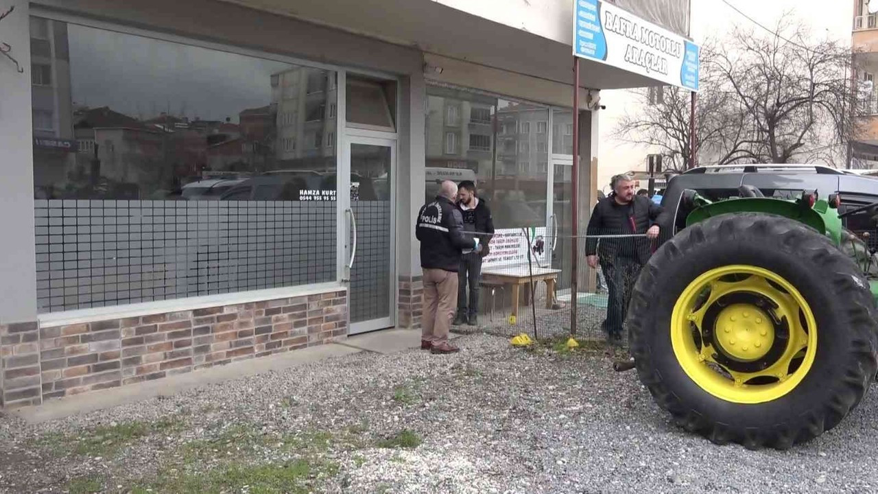 İş yerleri arasında traktör parkı kavgası: 1 yaralı