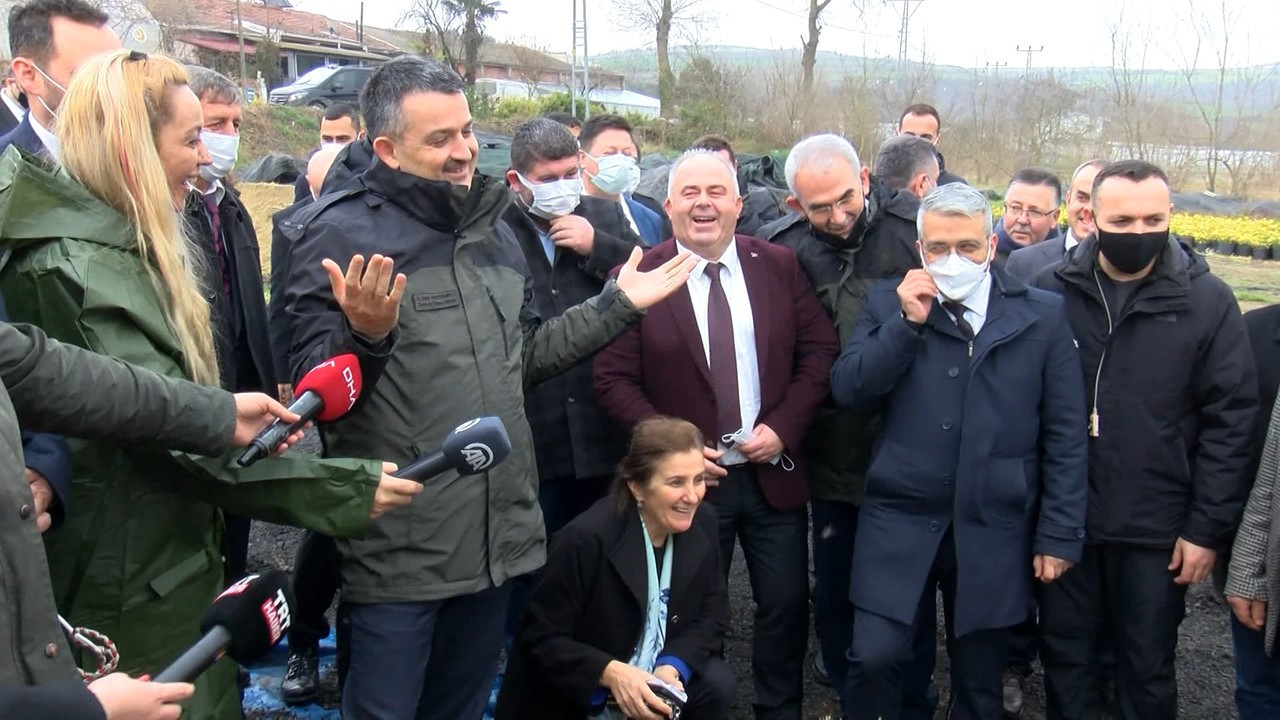 Bakan Pakdemirli'den Çatalca'da güldüren gül diyalogu